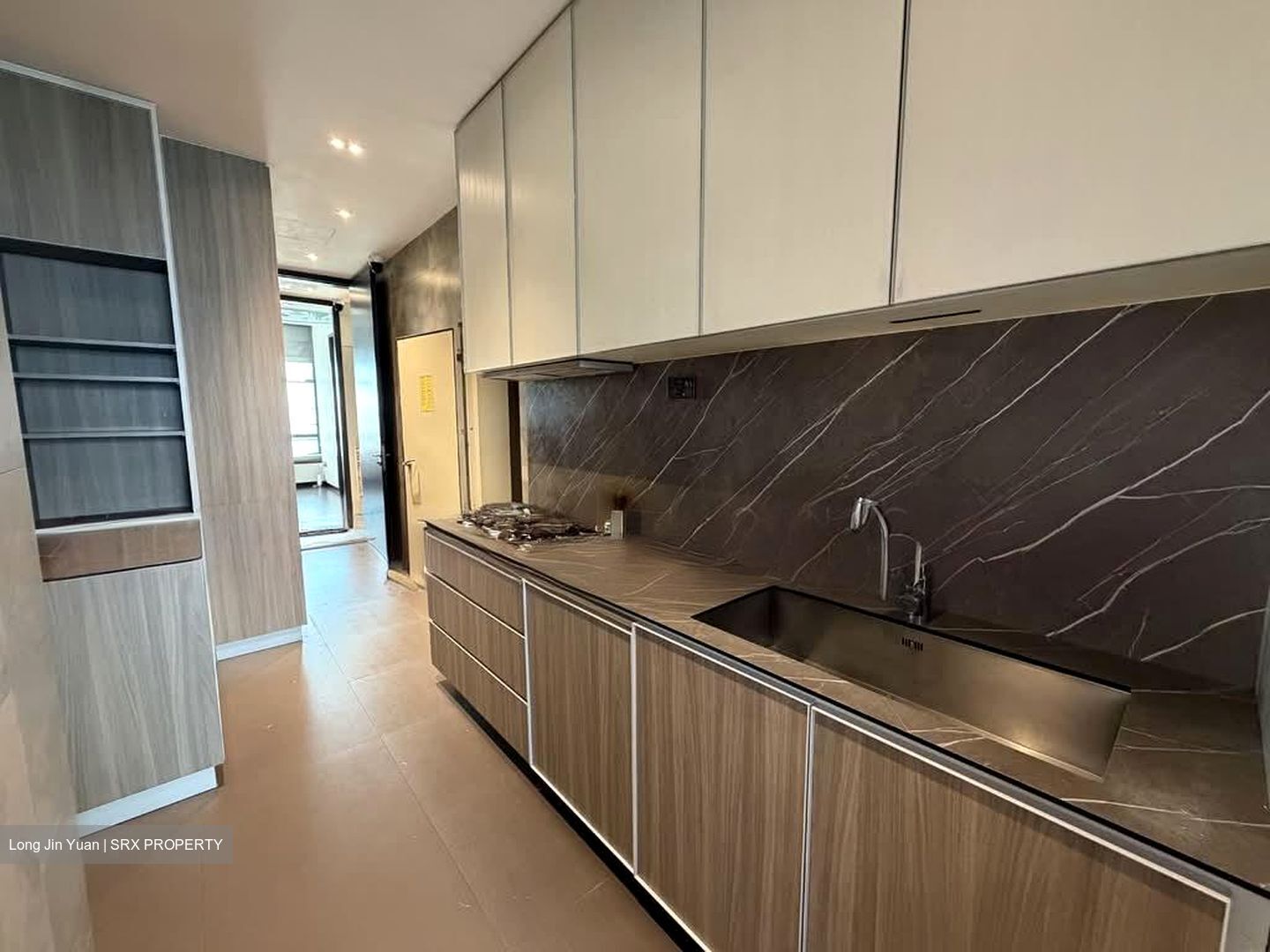 Nouvel 18 (D10), Condominium #563235011